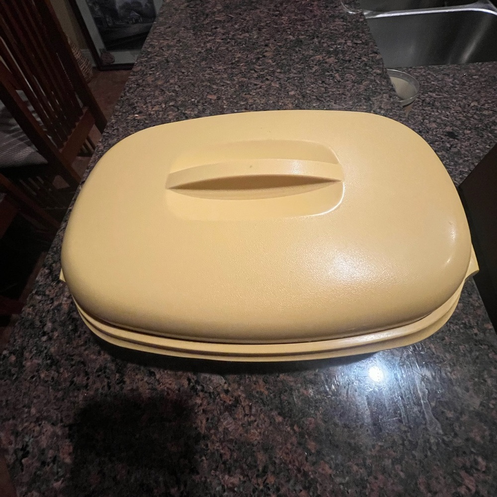 Vintage 1970’s Tupperware microwave dish